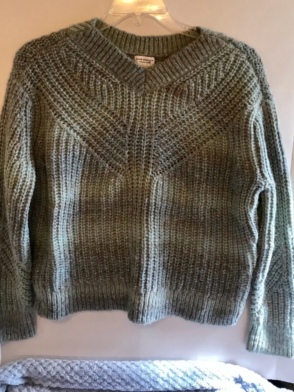 Club Monaco Women's Sweater Watercolor Yarn Italian Chandail Blue Mix MSRP $198